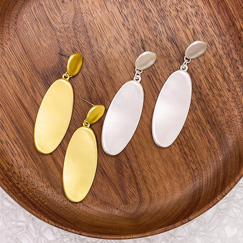 

Earrings 2020 New Pendant Hollow Lop Ear Hook Women's Earrings Bump Metal Earrings Korean Fashion Earrings Boho Earrings