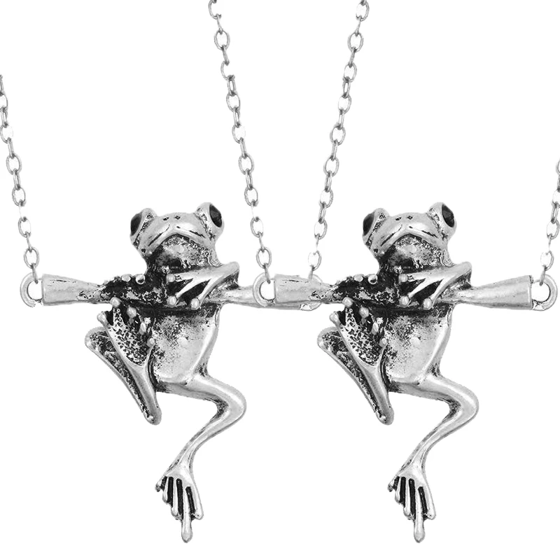 

2021 Frog Necklace Ancient Silver Baby Frog on A Branch Unique Necklaces Frog Pendants Gift for Women Men Animal Fashion Jewlery