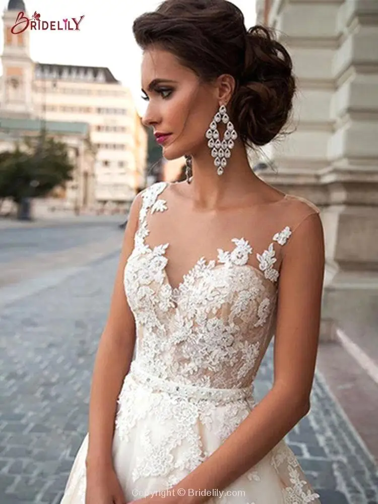 Простое свадебное платье с открытой спиной аппликация тюль кнопка иллюзия сзади