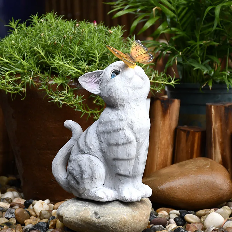 

Solar LED Lights Cute Cat and Butterfly Figurine Resin Ornament Garden Lamp Ornament for Patio Lawn Yard Art Decoration