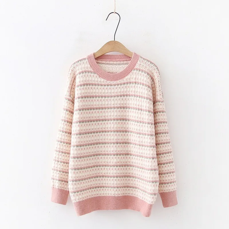 Свитер женский осенне-зимний в полоску с круглым вырезом | Женская одежда