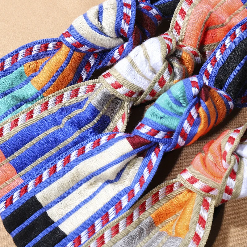 

Wide Top Knot Hair Bands For Women Headdress Embroidery Flower Cloth Headband Girls Hairband Hair Hoop Female Hair Accessories