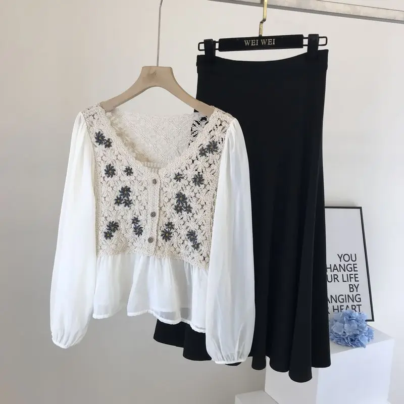 

Spring New Retro Fairy Blouse Chic Elegant All-match Blusas Chiffon Long Sleeve V-nack Shirt for Women Hook Flower Hollow Top