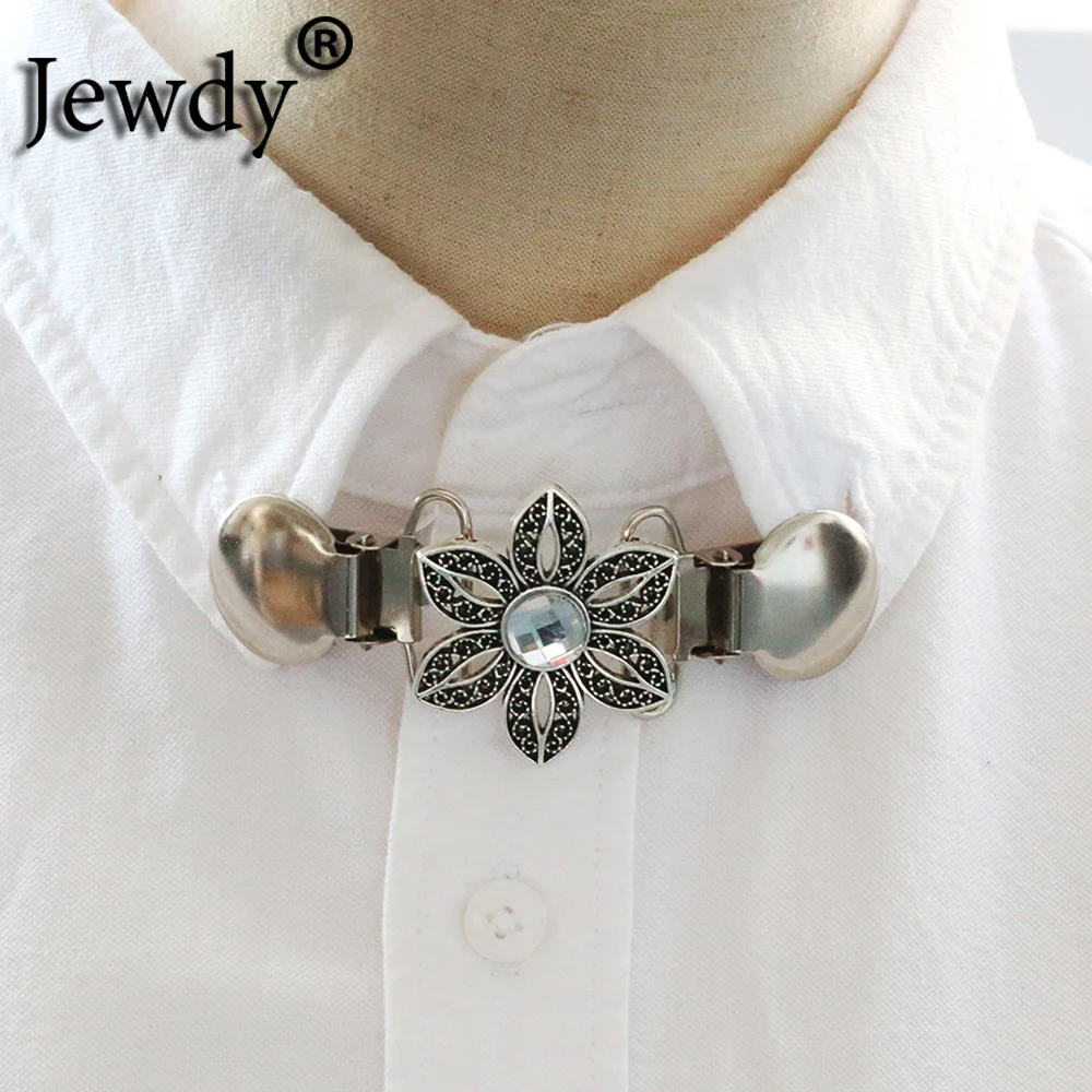 

Classic Women Shirt Blouse Lapel Collar Clip Vintage Flower Sweater Buckle Clasp Duck Cardigan Clips Female Party Jewelry
