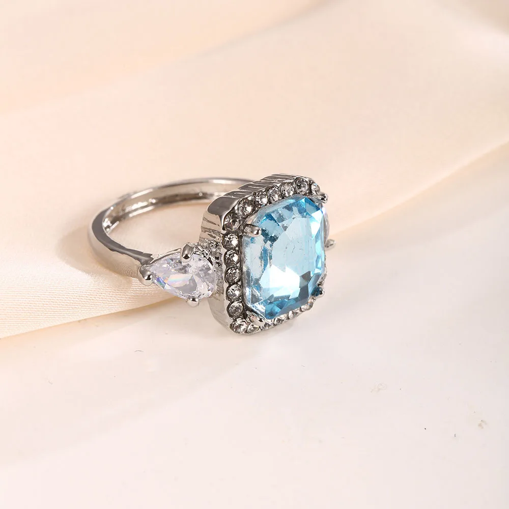 

New Fashion And Elegant Ladies Gift Zircon Ring Engagement Design Hot Selling Ladies Wedding Jewelry