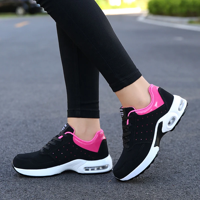 Кроссовки женская спортивная обувь мужская на шнуровке для бега портативная и