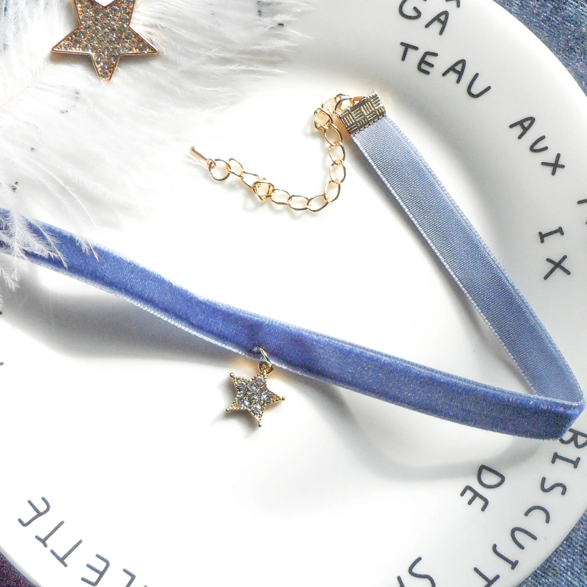 

Japan And South Kpop New Blue Lace Velvet Wave Necklace Short Clavicle Chain For Woman Witcher Fashion Jewelry