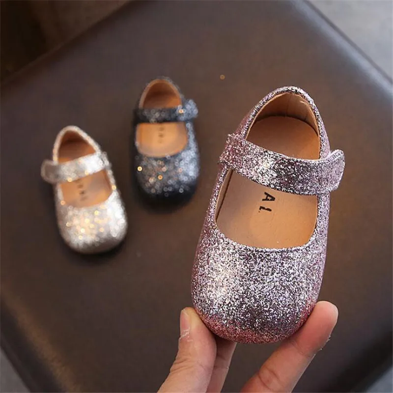 Weoneit Детские туфли для девочек с блестками Черный Золотой Розовый Мягкие Первые шаги Ходунки Дети Первый ходок Отправка вниз.