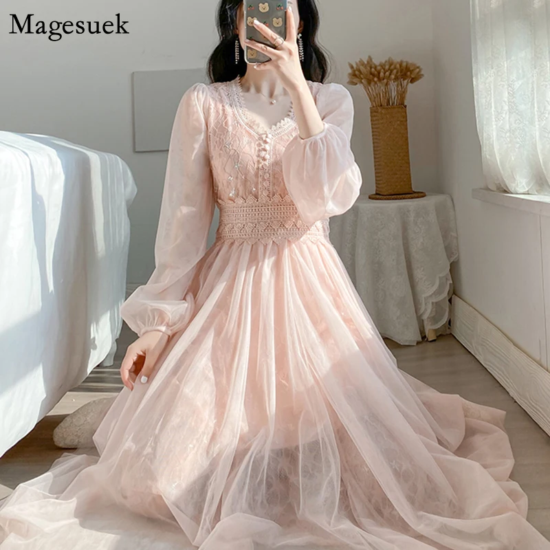 

С буфами на рукавах в винтажном стиле розовое платье для женщин элегантные вечерние кружевное Сетчатое платье миди женская новая весна с v-о...