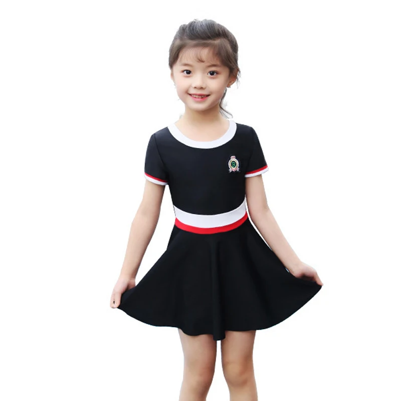 Купальник с оборками и коротким рукавом юбка купальный костюм из двух предметов