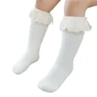 Однотонные вязаные чулки для маленьких девочек с гофрированным кружевом и украшением, милые чулки средней длины для весны, осени и зимы