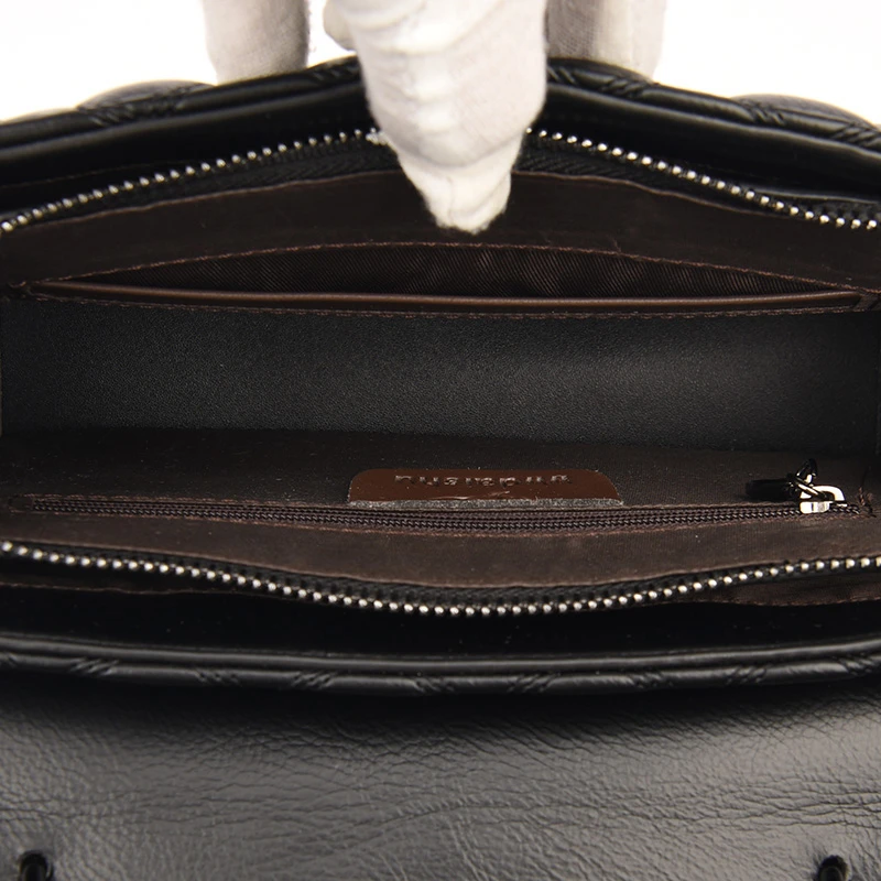 

The New European and American fashion casual tide Lingge ladies bag wild shoulder messenger bag small square bag Handbag