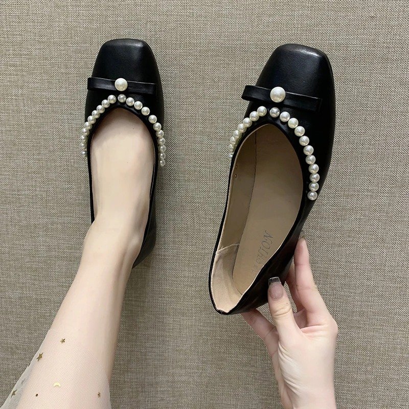 

Women Pearl Decorateion Shallow Mouth Bow-Knot Casual Female Sneakers All-Match Square Toe Grandma Shoes Modis Flats Beading But