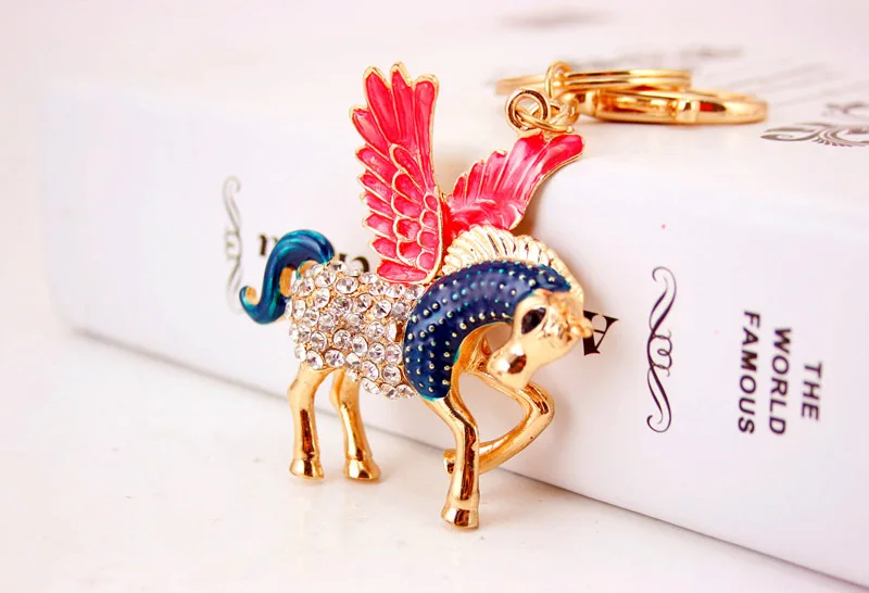 

Хрустальная лошадь с крыльями стразы металлические брелоки держатель сумочка подвеска модные брелоки стразы брелоки лучший подарок
