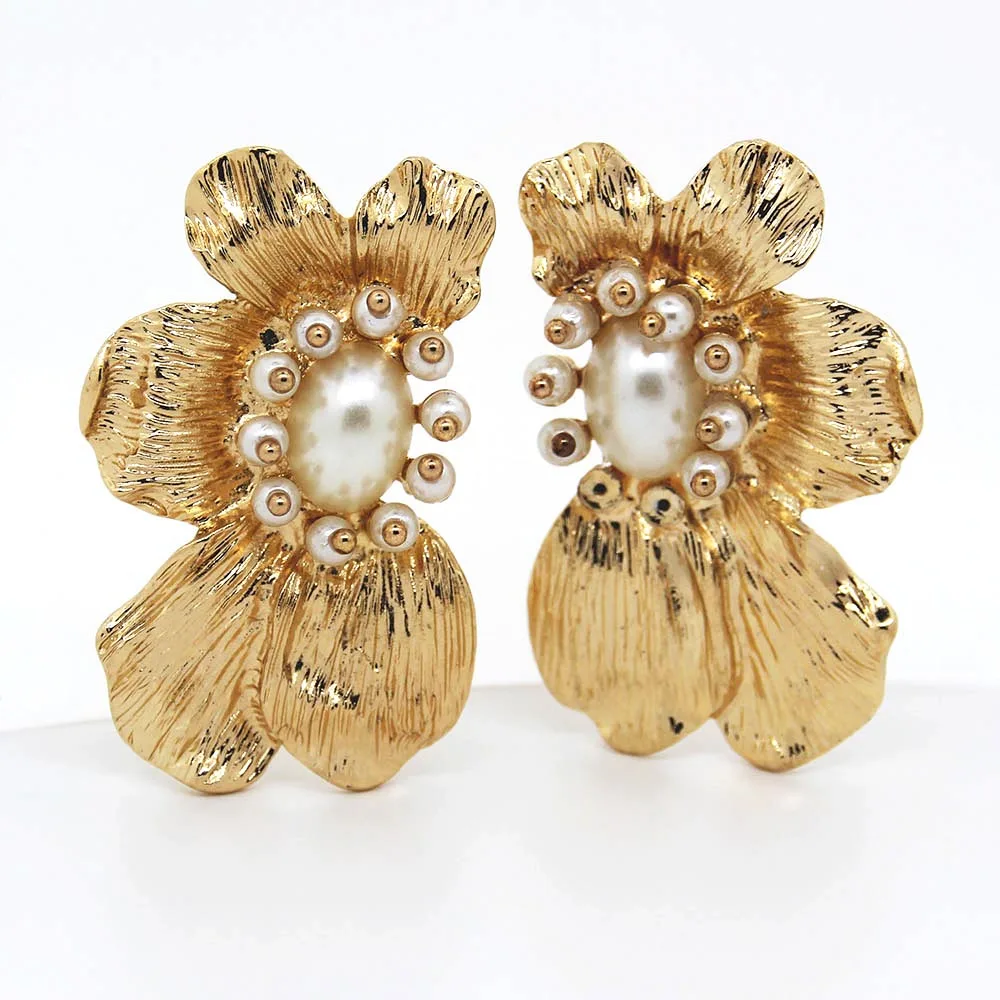 Женские винтажные серьги-гвоздики Watti с золотым цветком и металлическим модные