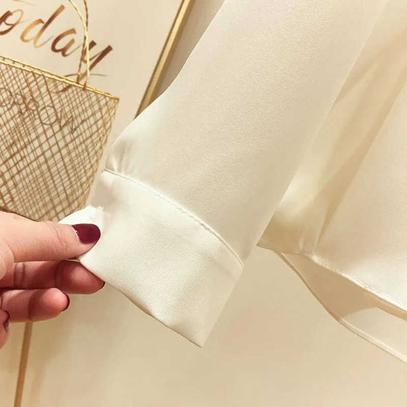 

Autumn Women 2020 Fashion Blouses Solid Plus Size Female Clothes Loose Shirt Long Sleeve V-neck Blouse Simple Ol Feminine Blusas