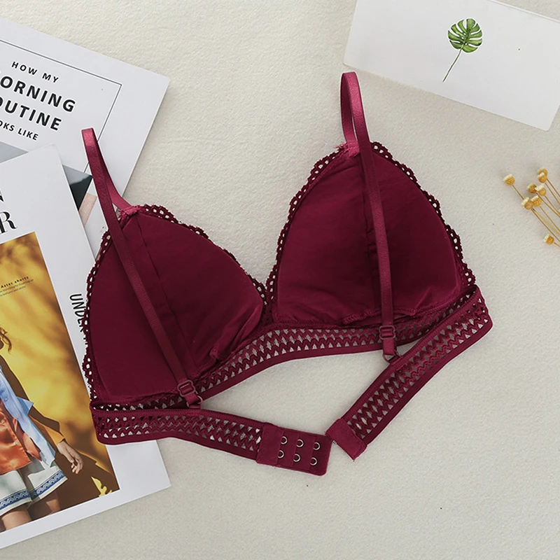 Женский кружевной бюстгальтер без косточек с треугольной чашечкой сзади дышащий