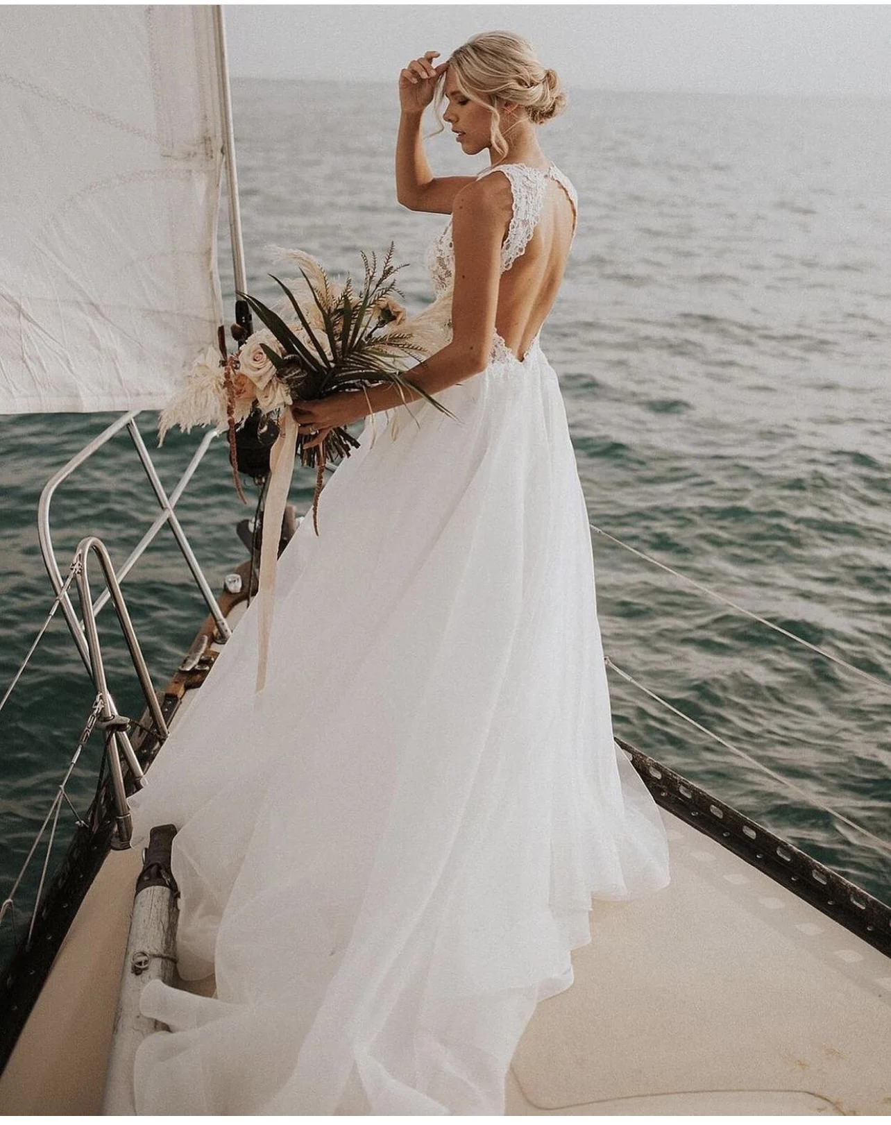 

Sexy Elegant Wedding Dress With Tulle And Boat Neck Tie Card Shoulder Strap High Slit Side Bridal Gown Large Size Customization