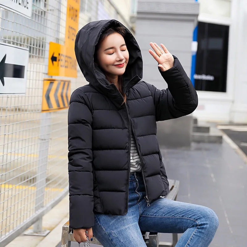 Зимняя куртка женская парка короткая большого размера плюс теплая верхняя