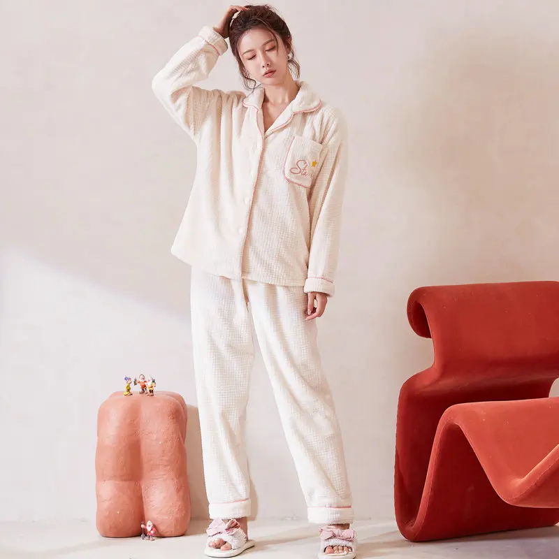 

Coral Fleece Women Pajamas Set Winter New 2PCS Sleepwear Long Sleeve Shirt&Pants Female Flannel Pijamas Suit Beige Home Clothes
