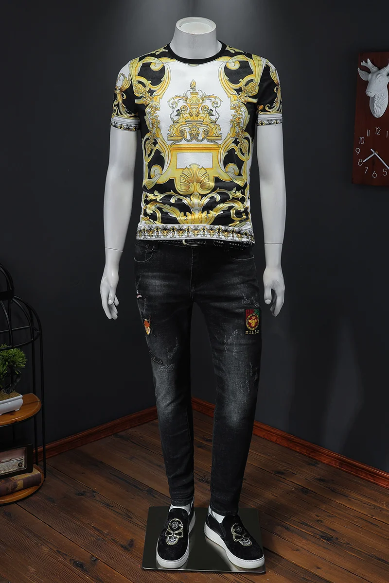 

Retro Print Luxury Man's T-shirt Court Golden Short Sleeve T Shirts Brand Men Clothes Casual Streetwear Tops Camiseta Masculina