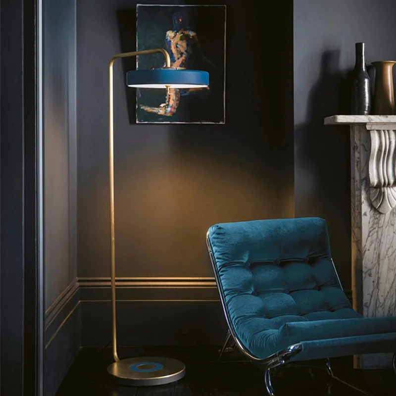 Минималистичный светодиодный напольный светильник черный/белый/синий абажур