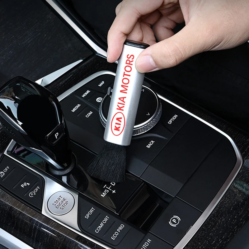 

1Pcs Car Interior Retractable Cleaning brush Soft wool dust brush Accessories For Kia Ceed Rio Sportage R K3 K4 K5 Ceed Sorento