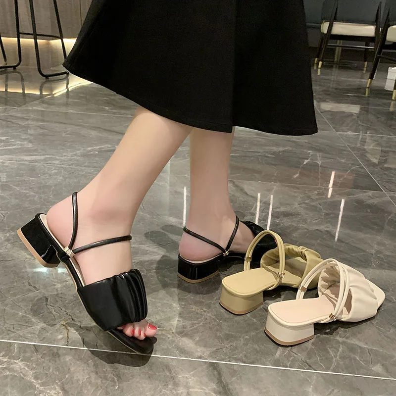 

Shoes Rivet Woman's Slippers Heeled Mules Luxury Slides Square heel Med 2021 High Soft Designer Block Rubber Fashion Scandals Me