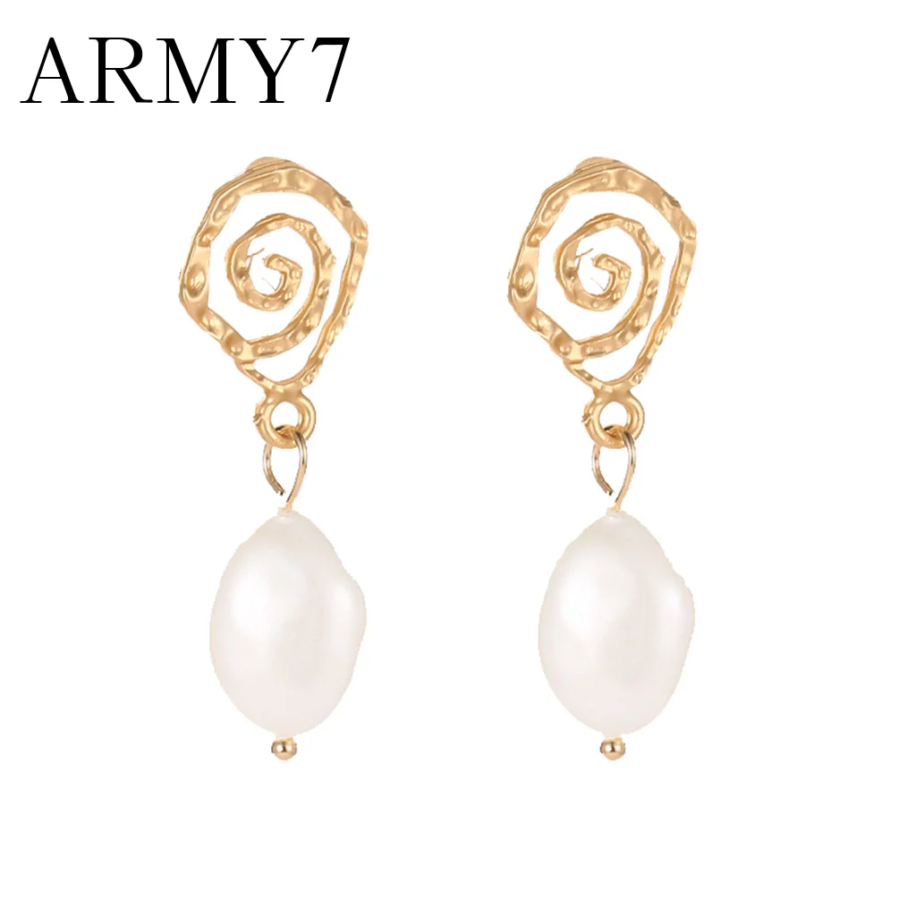 Необычной формы бусины Геометрические Квадратные креативные серьги женские