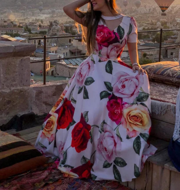 

2022 spring New rose 3D printed large swing nail bead stitching short sleeve dress