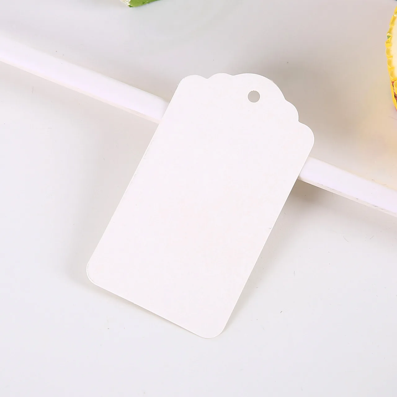 AA-white 100 шт упаковочные этикетки DIY крафт-бирки коричневые/черные/белые крафт-бумажные бирки для упаковки подарков бирки для украшения свадебного подарка - Цвет: AA-white