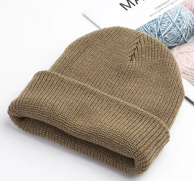 

Casual men's and women's knitted hats solid color outdoor warmth woolen hat