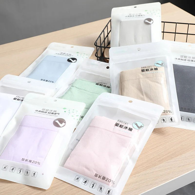 

Anti Bleaching Silks Sleeves Gloves Sleeve Cuff for Female and Male in Summer SM