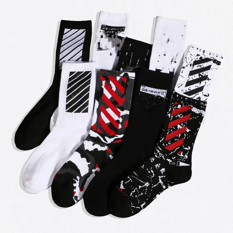 2 Pairs Trendy Socks Men Street Hip-Hop Style Middle Tube Socks Breathable Skateboard Sports Long Tube Basketball Socks