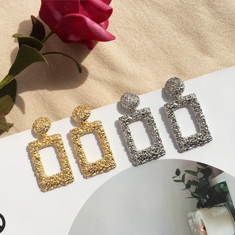 Женские серьги подвески из сплава в стиле панк простые золотого и серебряного