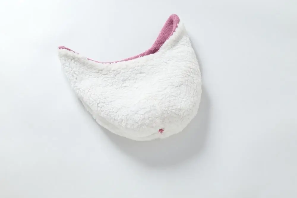 Теплая вязаная шапка ушанка для девочек с флисовой подкладкой из жаккардовой