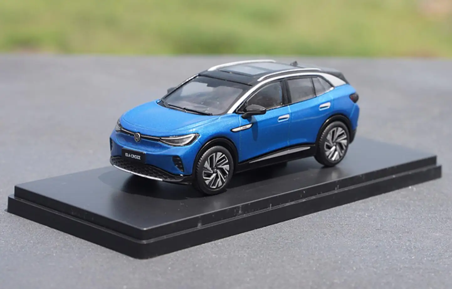 

1:43 литая модель для Volkswagen VW ID.4 CROZZ Blue SUV, игрушечный автомобиль из сплава, миниатюрная коллекция, подарки ID4 ID4X