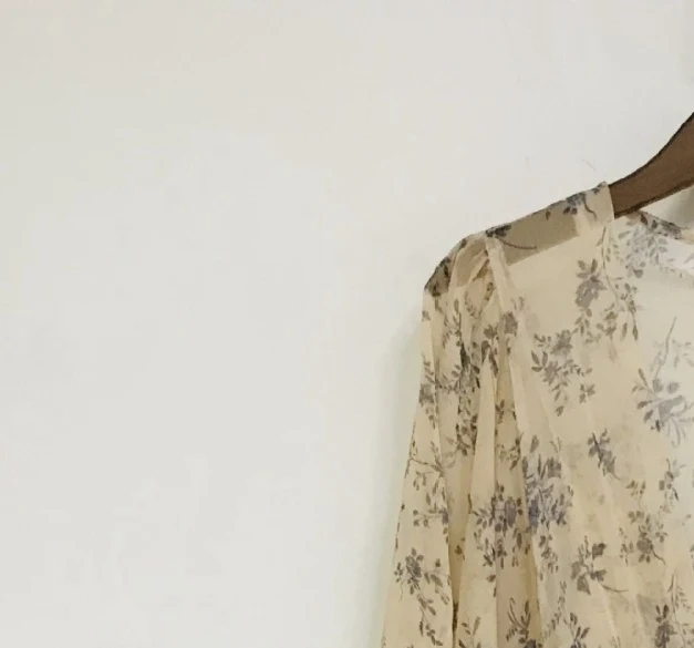 

2020 Spring and Summer New V-neck Floral Irregular Elastic Waist Two-piece Dress