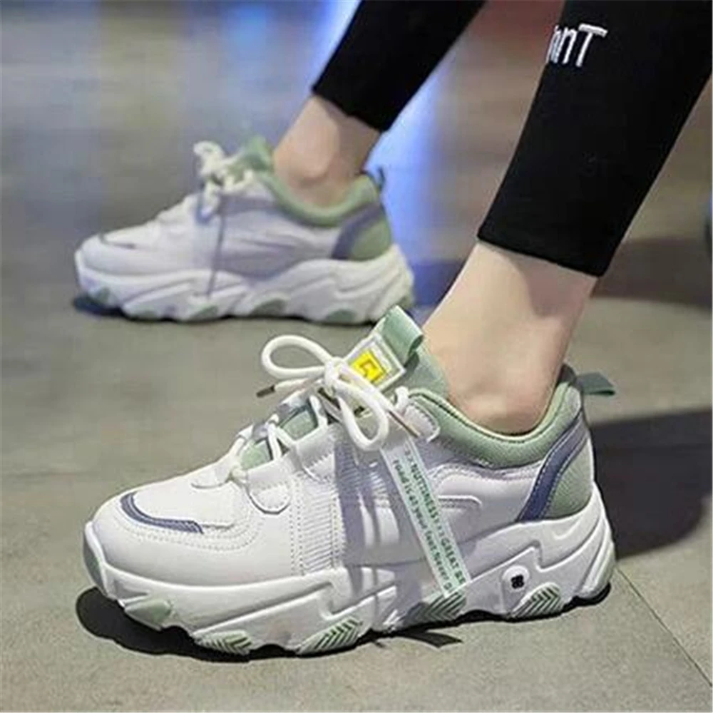 Женские кроссовки повседневная спортивная обувь на платформе белые