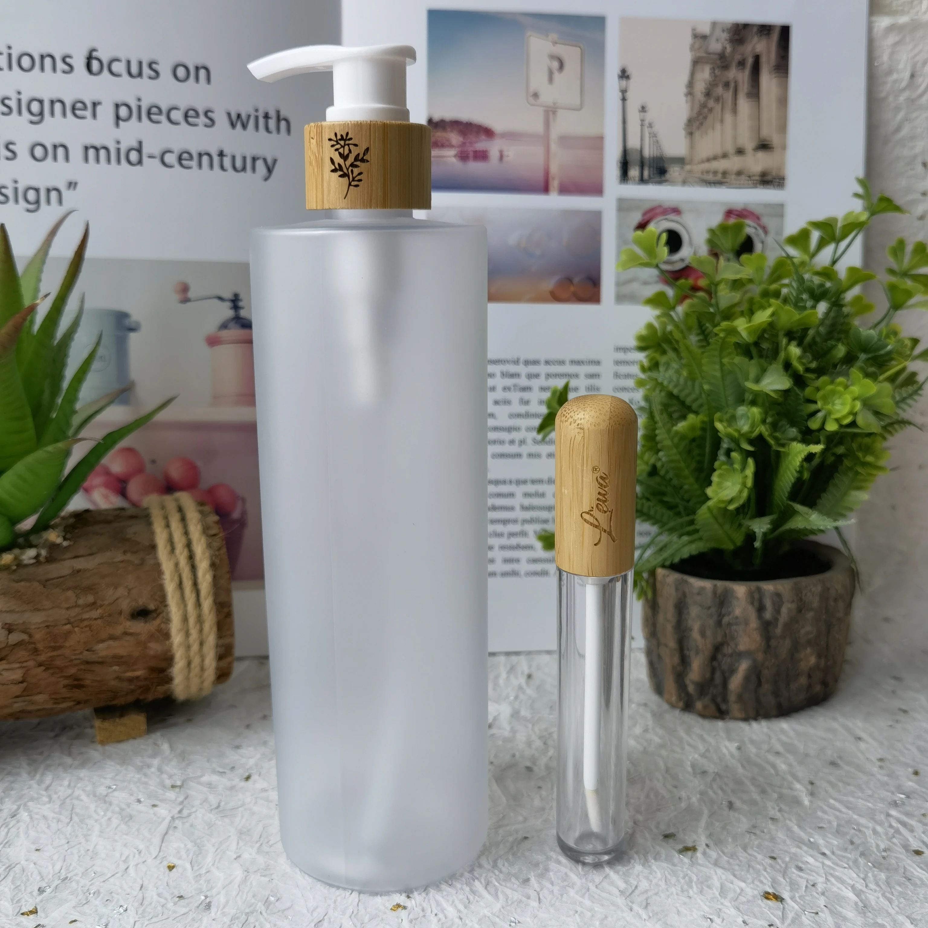 

500ML Shampoo Pump Bottle Premium Frosted Plastic Empty Refillable Skin Care Packaging 5ML Lip Gloss Tubes With Bamboo Wood Lid