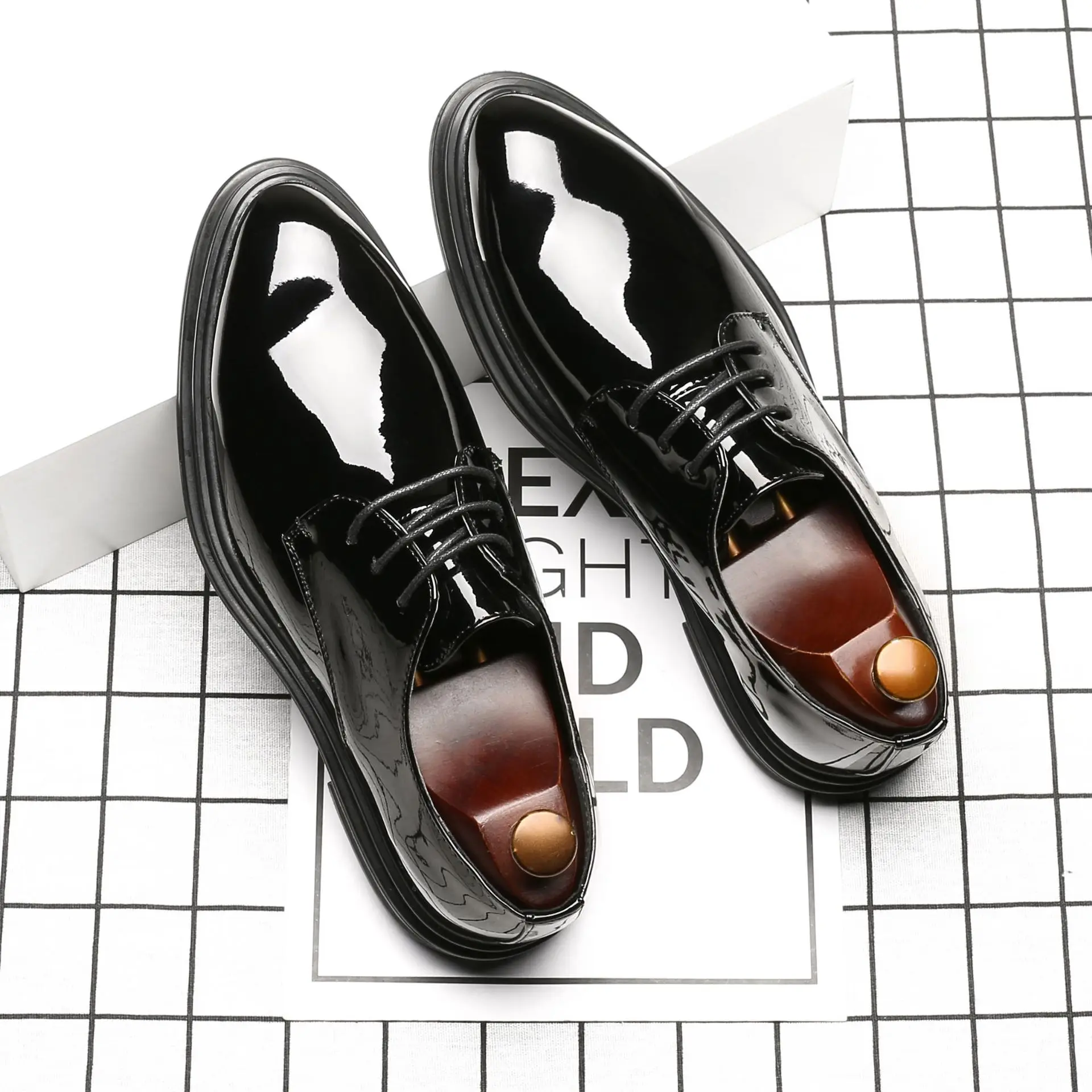 

Leather Shoes, Young Men, England, Black Business Formal Wear, Casual Shoes, Nightclubs, Bright Face, Trendy Hair Stylist