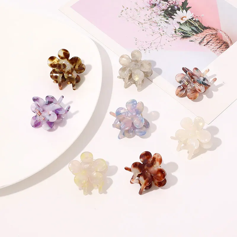 

Women Girls Acrylic Hair Clips Crab Mini Floral Shape Hair Claw Female Cute Hairpins Barrettes Simple Hair Clamps Accessories