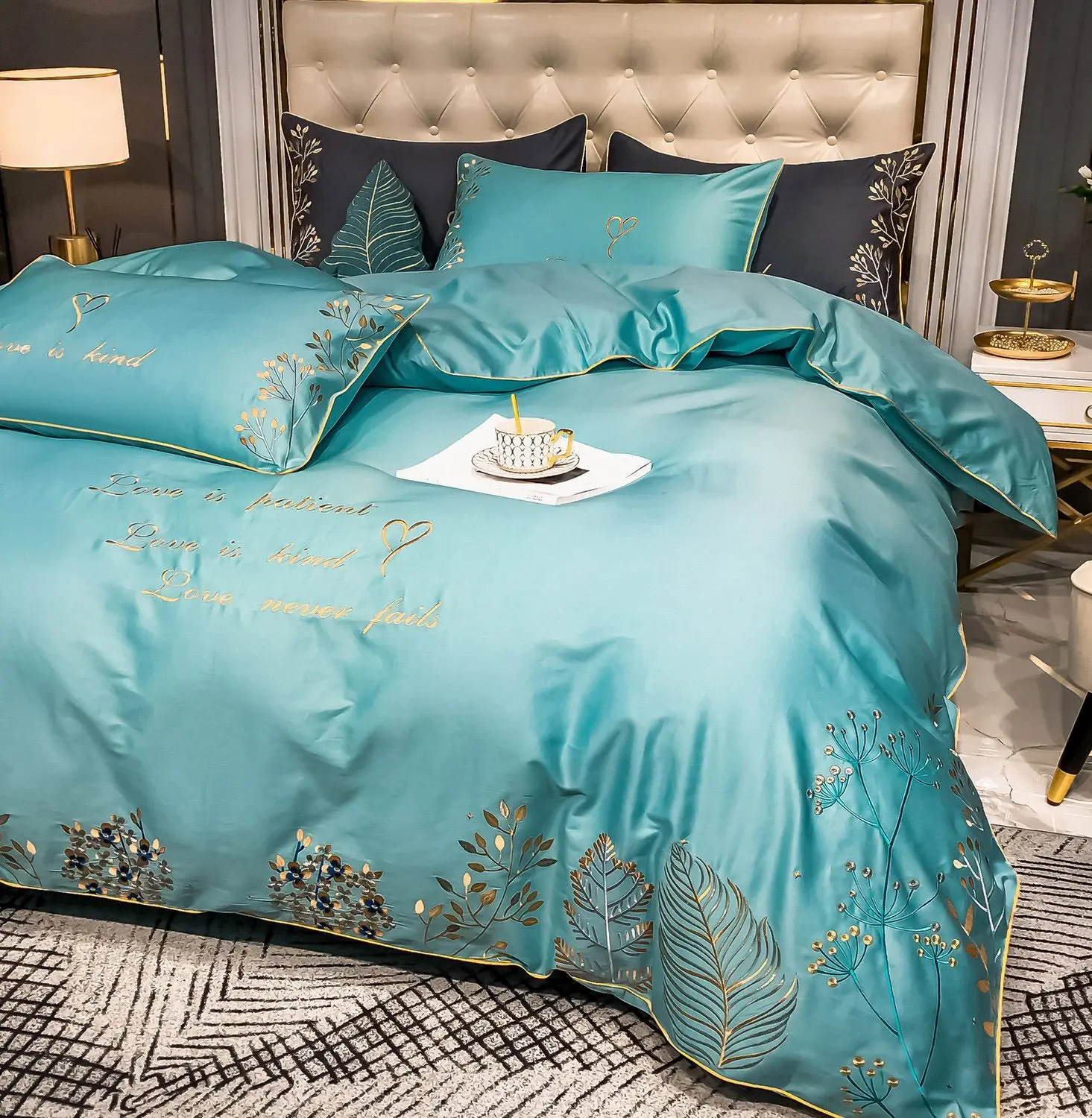 Постельное белье Сатин Гладкокрашеный Вышивка Люкс DHB006 Евро наволочки 4 шт | Дом и