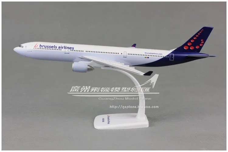 

32cm Brussels Airlines Passager A330 1:200 Plastic Assembled Aircraft Model for Plane Model Collector