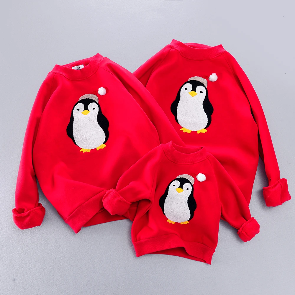 RED Одинаковая одежда для семьи; рождественские комплекты для родителей и детей; Свитера для всей семьи; рубашка для мамы, папы и детей; для мамы, папы и сына; для девочек - Цвет: RED