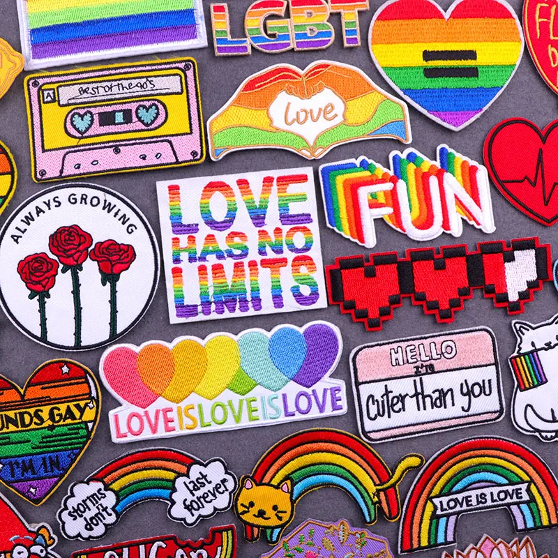Мультяшные аппликации с надписью Love вышитые нашивки для одежды термоклейкие
