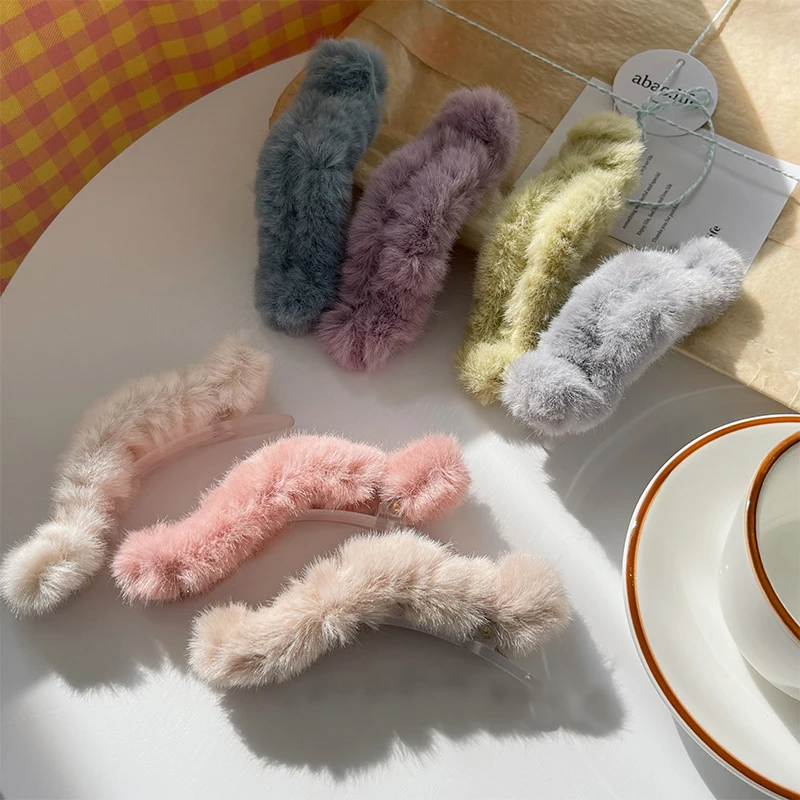 

Winter Plush Hairpins for Women Lady Korea Hair Accessories Big Barrette Fashion Headwear Girls Hair Clips