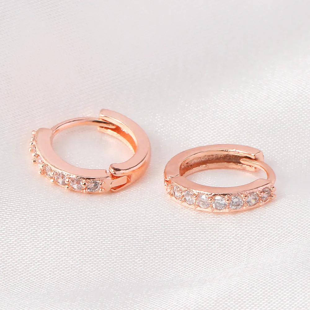 

Korean Earrings For Women Small Diamond Round Personality Simple Earrings Hiphop/Rock Fashion Grunge Stud Earrings Wholesale
