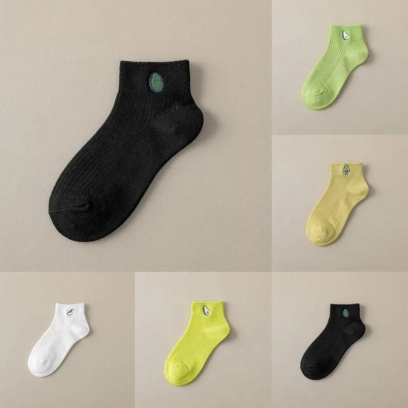 

Fresh Avocado Color Striped Shallow Socks Retro Cute Autumn And Winter Cotton Socks Ladies Warm Fashion Low Socks