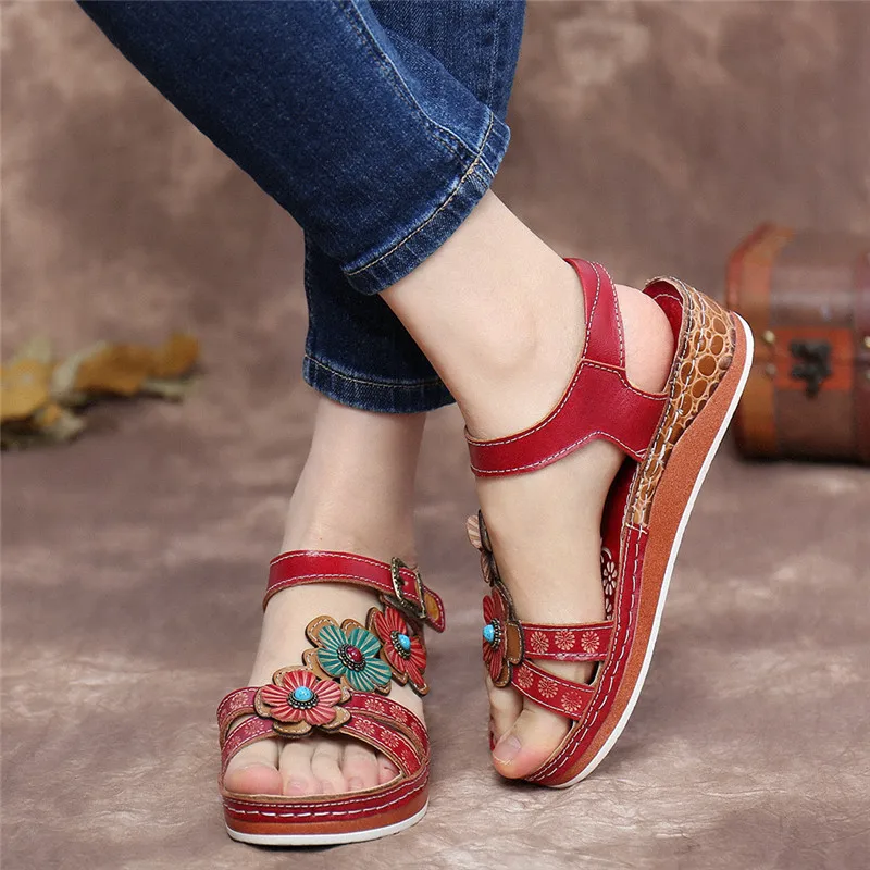 

SOCOFY Women Retro Style Sandals Beaded Floral Metal Buckle Slingback Flat Shoes Ladies Summer Casual Outdoor Shoes 2020